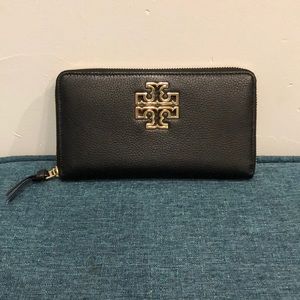 Tory Burch wallet